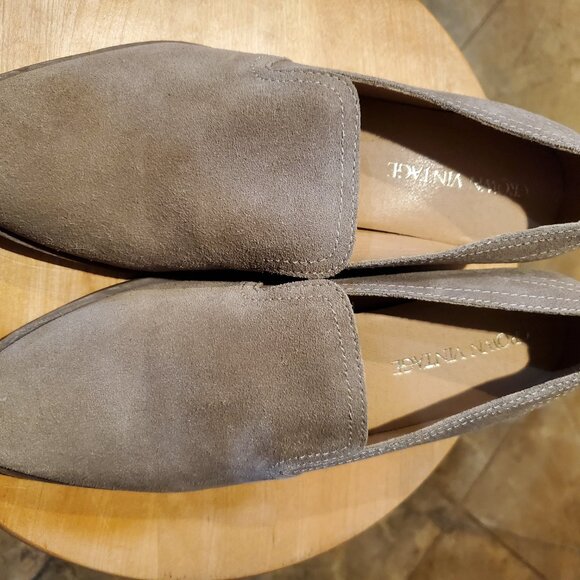 Crown Vintage Taupe suede leather loafers 10 M - Picture 2 of 5